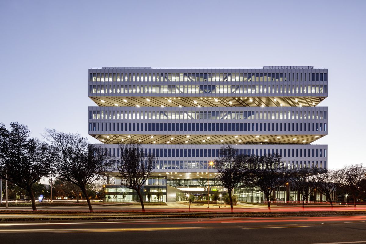 Samsung America Headquarters (DS)